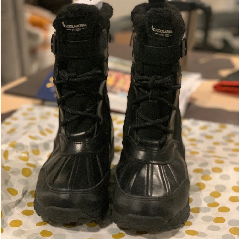 Kookaburra by Ugg ladies winter boots.